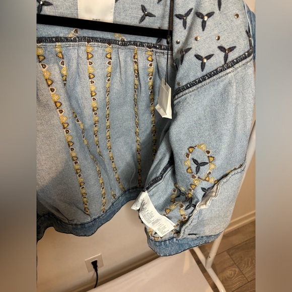 Brand new with tag AUTHENTIC women denim Sandro embroidered Jacket 40! - Picture 16 of 17